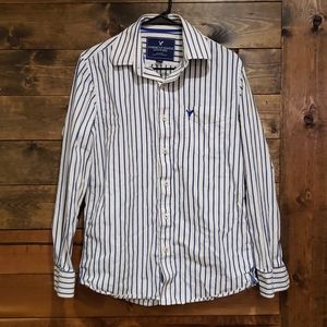 Men's American Eagle Button-up Shirt